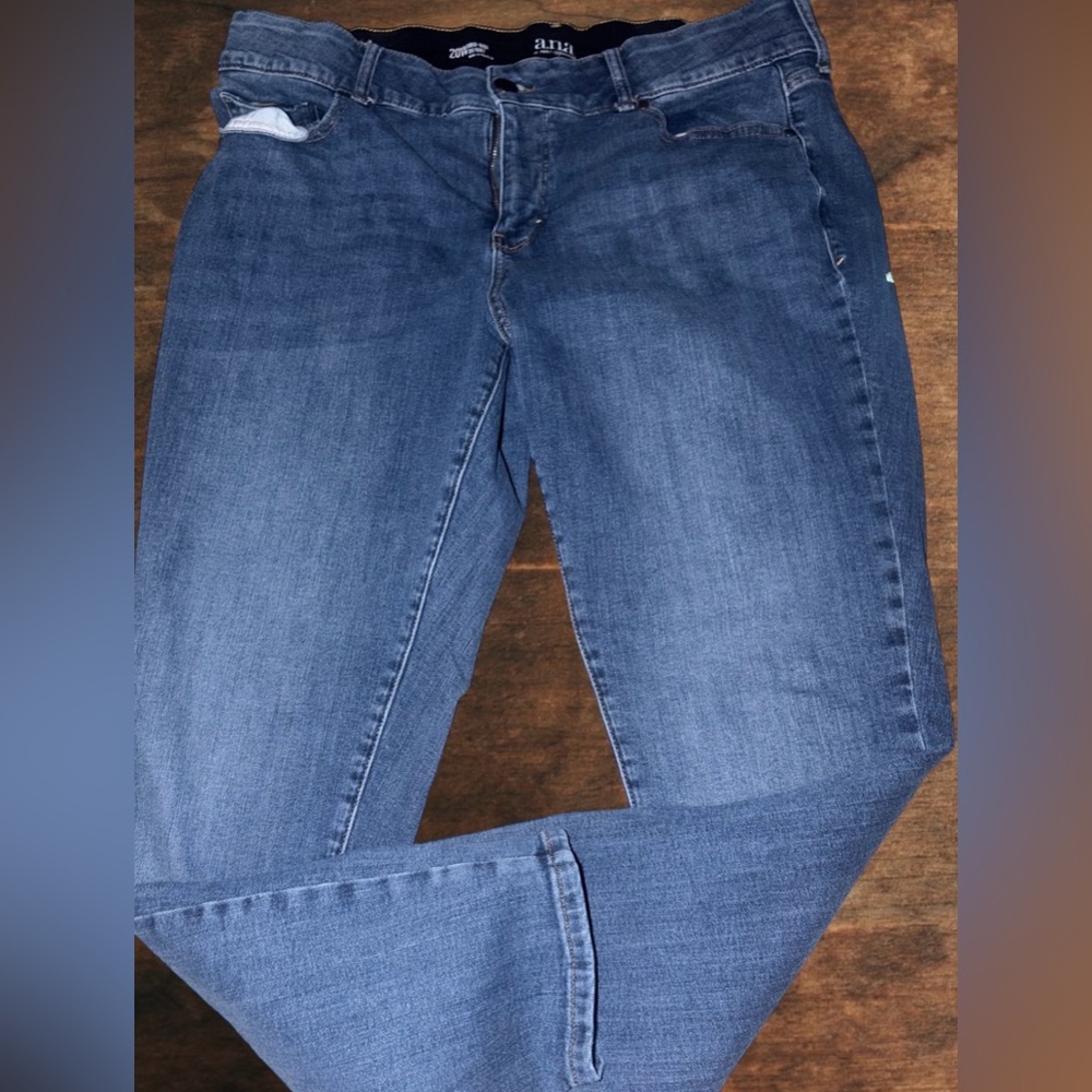 a.n.a Women's Skinny Jeans in Mid Blue